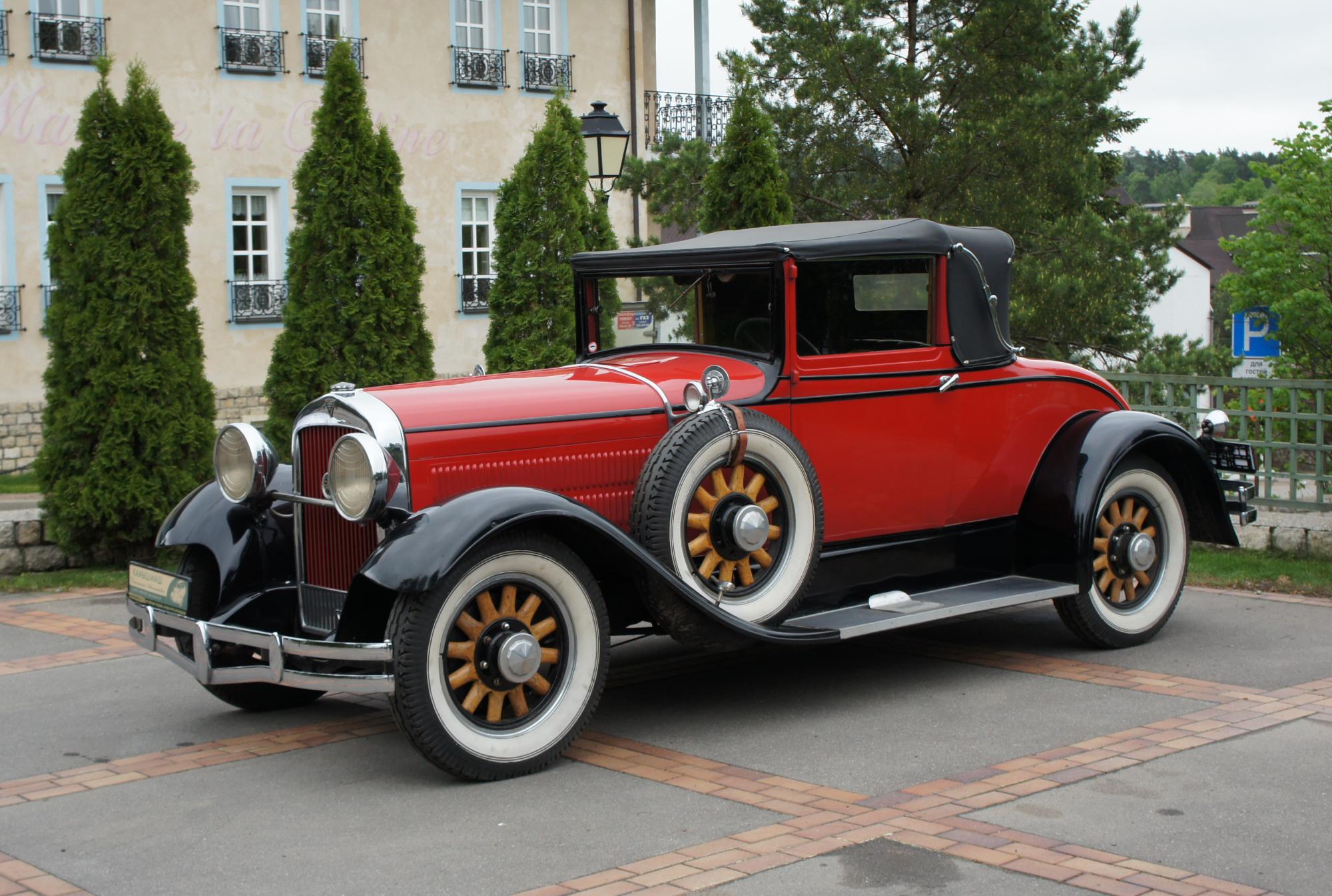 Super six. Hudson super Six 1929. Автомобиль Хадсон 1929. Хадсон автомобиль 1920. Hudson Essex super Six 1929.
