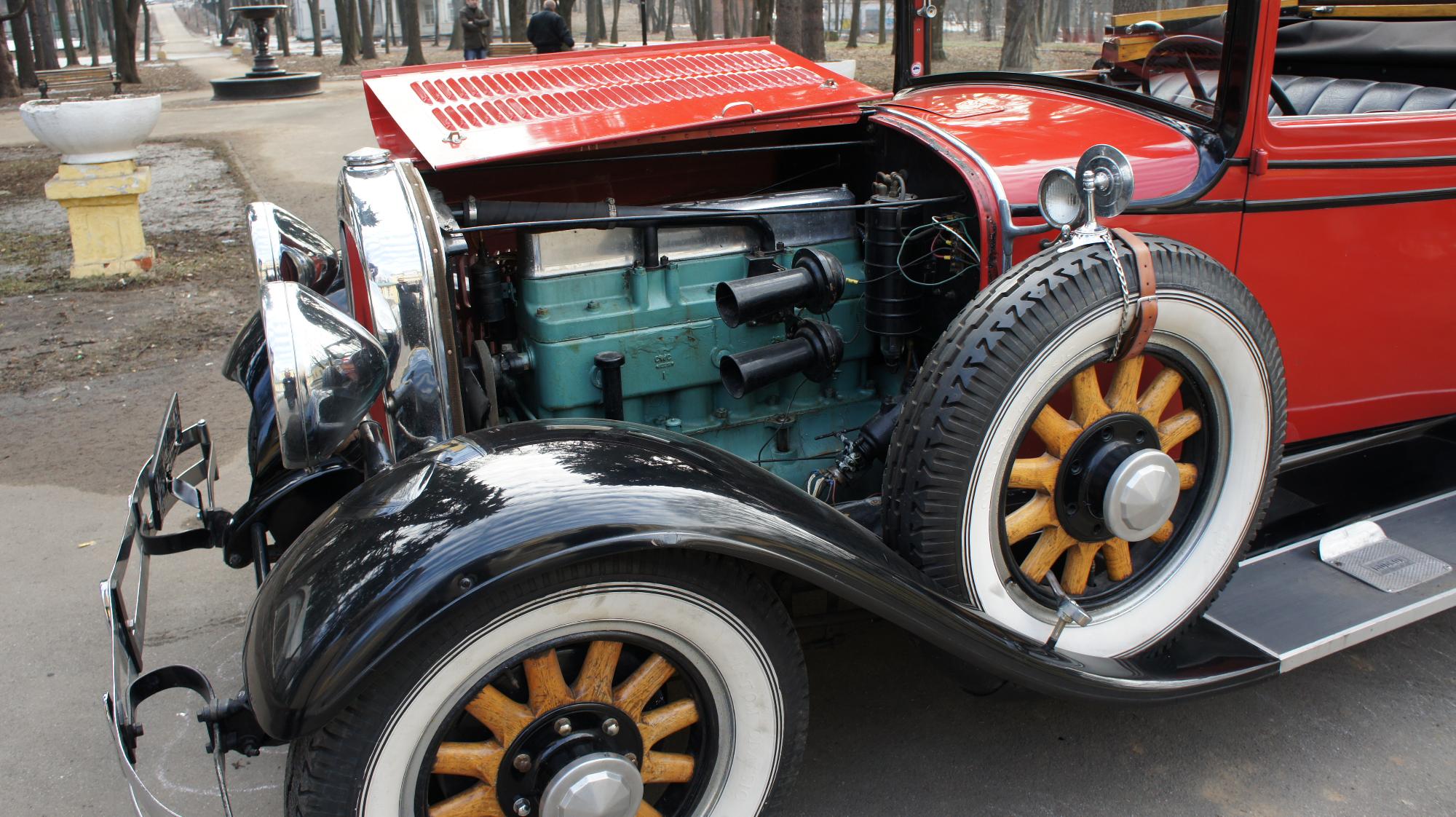 Super six. Hudson super Six 1929. Автомобиль Хадсон 1929. Hudson super Six 1926. Музей КАМЫШМАШ ретро автомобилей.